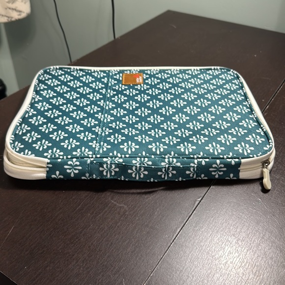 Mygreen Travel Portfolio Water Resistant A4 Document Bag - Picture 5 of 11